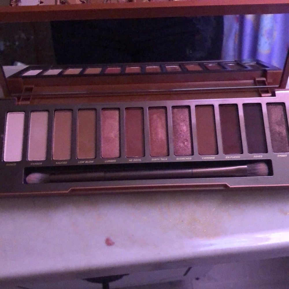 Naked Heat - Picture 4 of 4